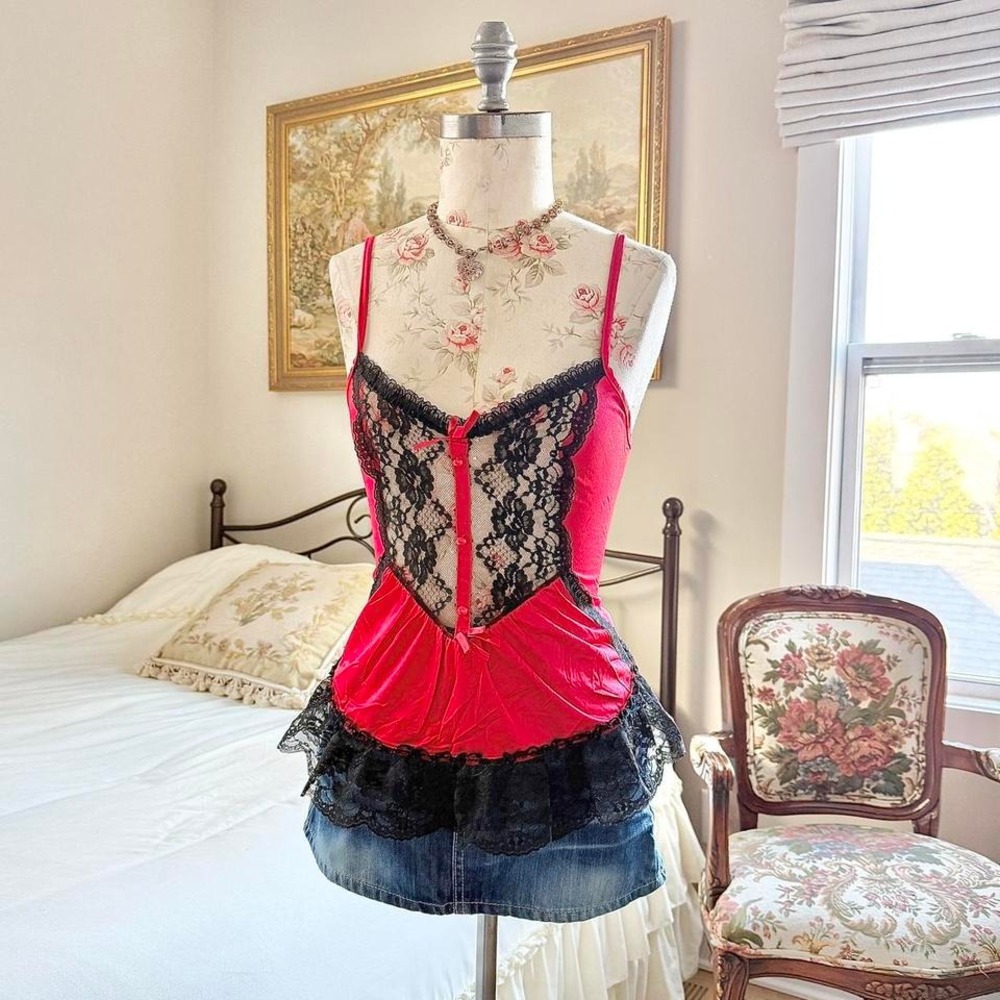 Vintage 1970s red and black whimsigoth vampy lingerie top